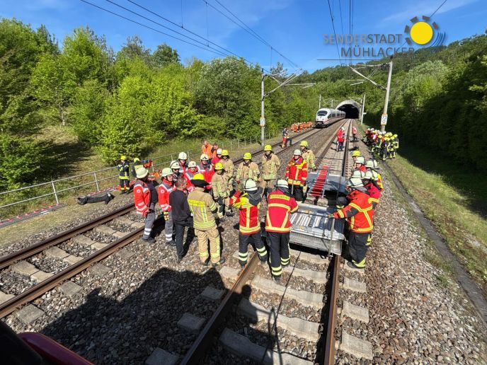 Einsatzübung an der Schnellfahrstrecke